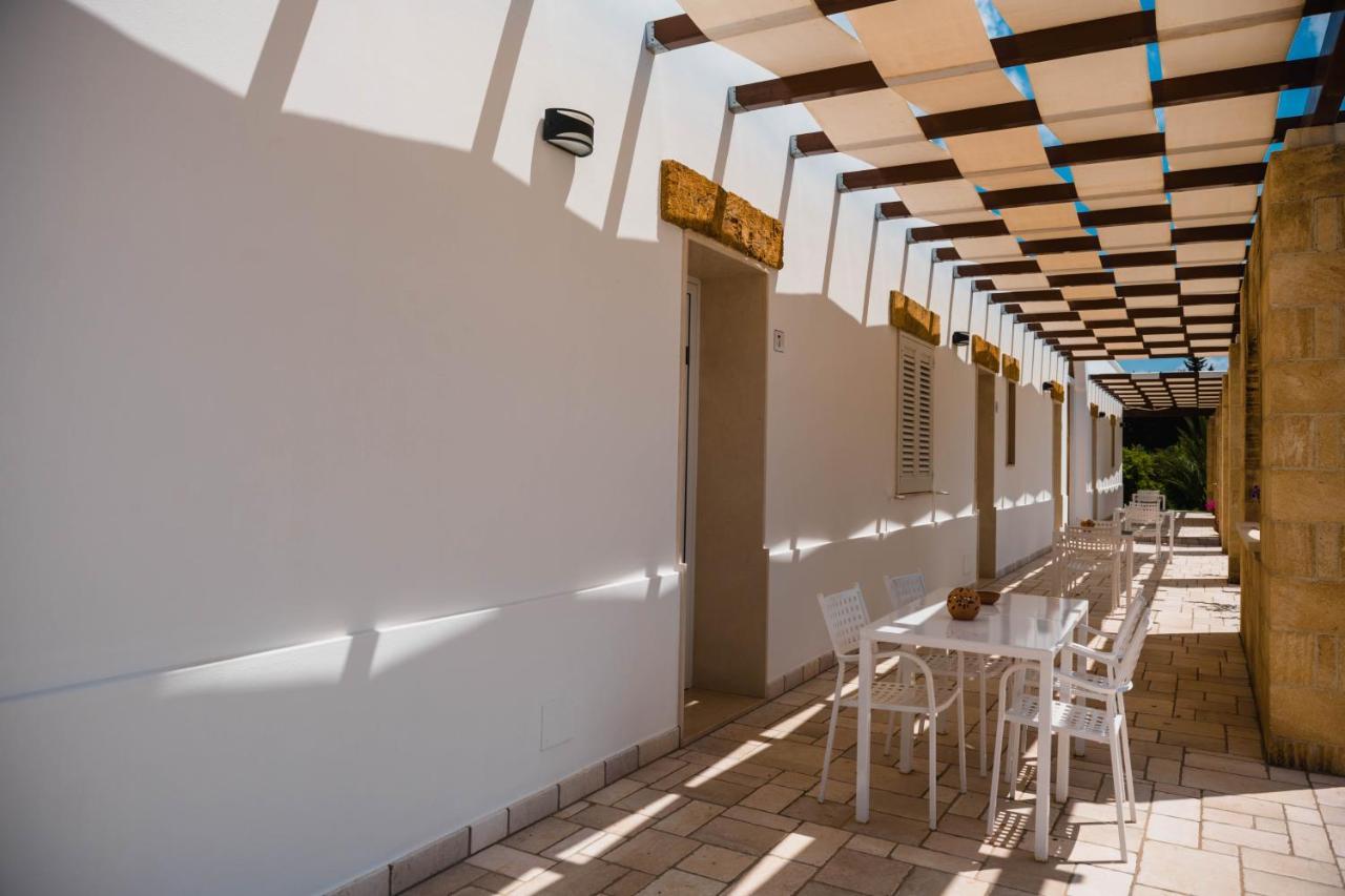 Masseria Tenuta Flora Maria 레베라노 외부 사진